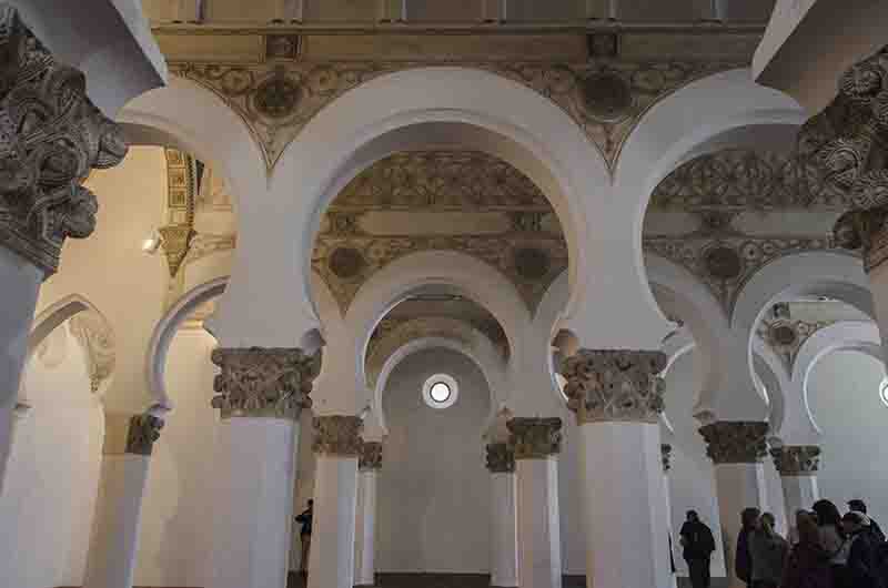 Toledo 085 - sinagoga Santa Maria la Blanca.jpg
